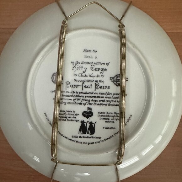 Bradford Exchange Purr-Fect Pairs Cat Plates /Hanger - Kitty Cargo - Picture 3 of 5